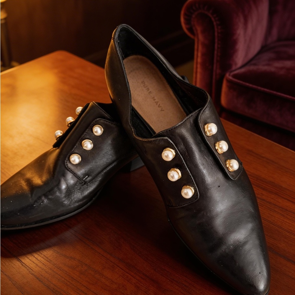 Elegant Black Loafers with Pearl Detailing